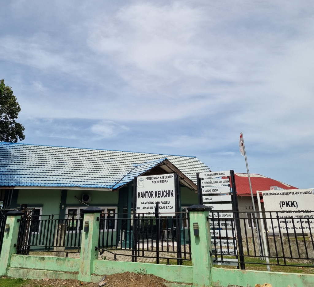 Kantor Keucik Gampong Lampageu